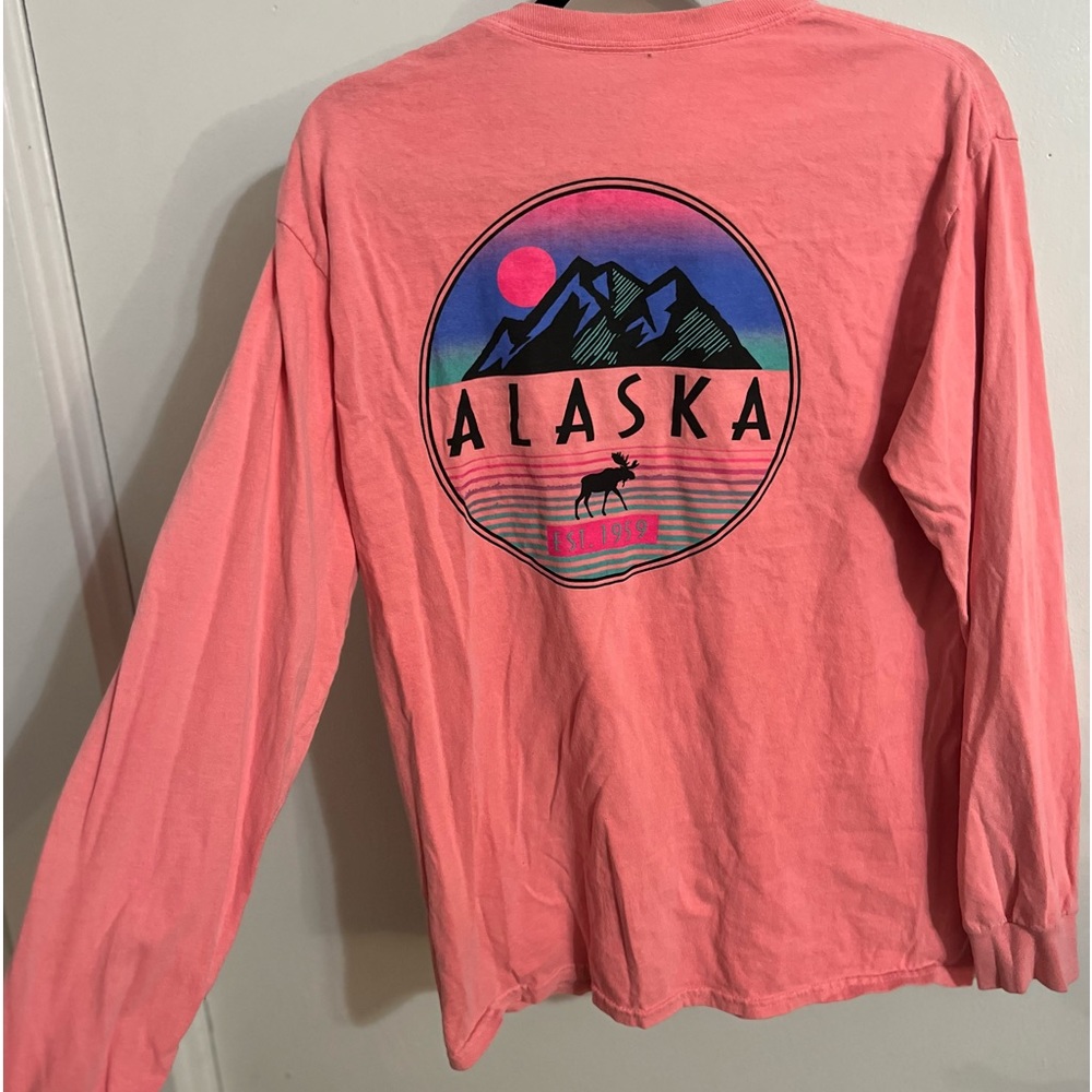 Long sleeve, Alaska shirt. Small. Very cute just too short for my arms